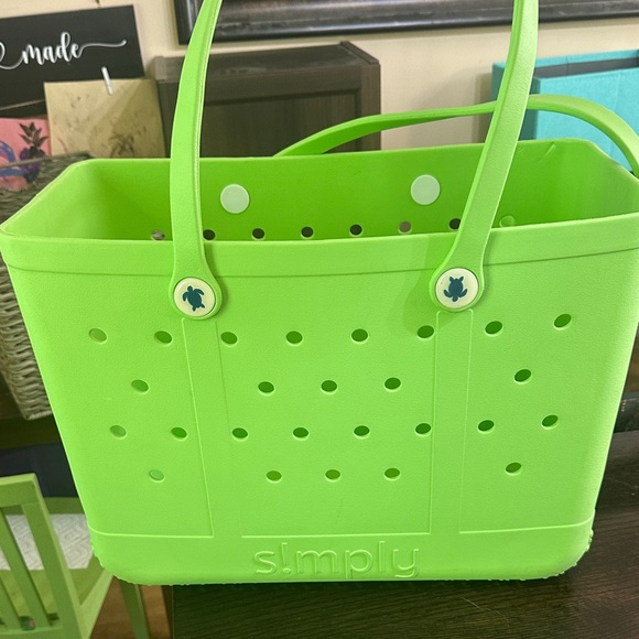 Simple southern Bogg style Green Tote Bag - Picture 2 of 7